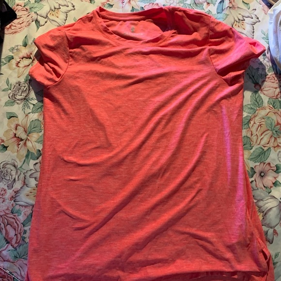 Sketchers Womems Workout Short Sleeve T-Shirt Size Medium pink - Picture 1 of 3
